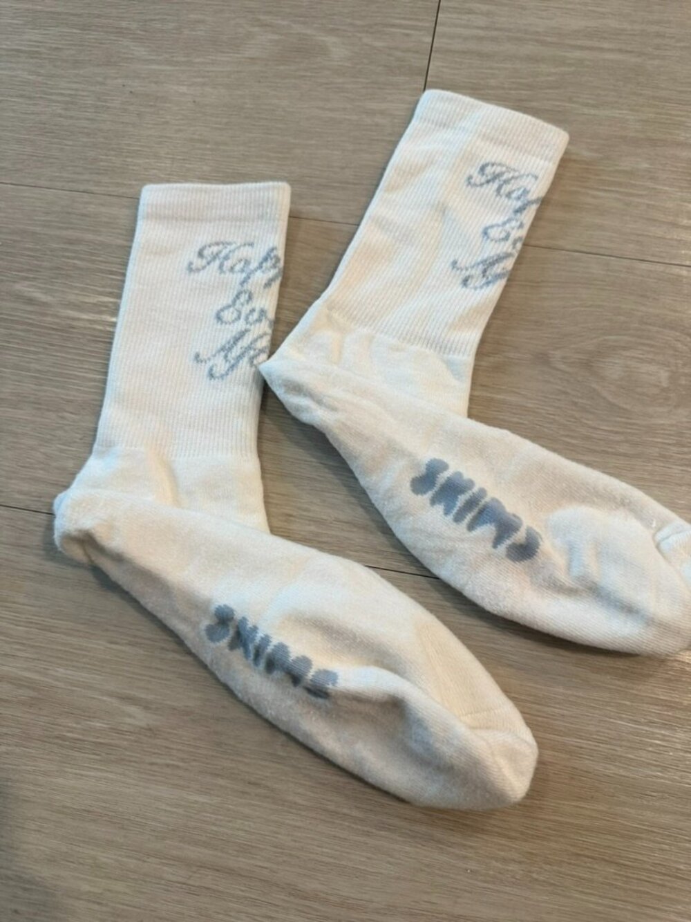 SKIMS Happily Ever After White Crew Socks Size Medium